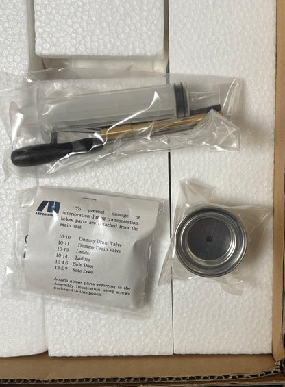 PRICE REDUCED - Aster Gauge 1/ 1:32nd scale - Live Steam Battle of Britain class loco - BR Livery “Sir Winston Churchill” - NIB