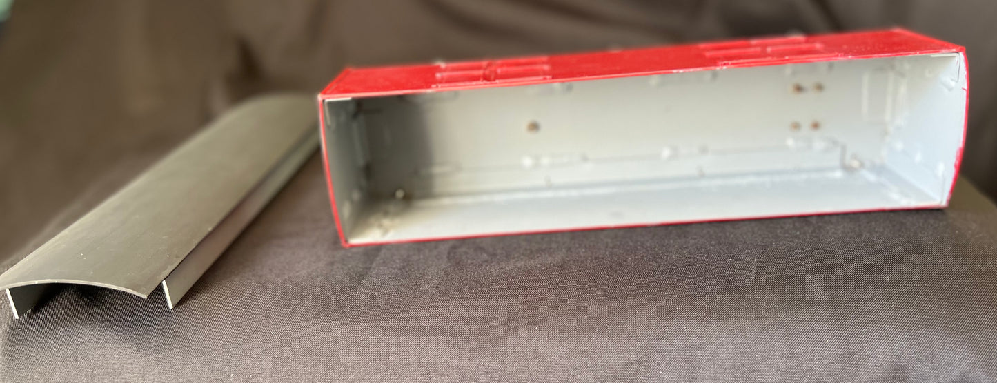Gauge 1 - 10mm 6 Wheel Milk van